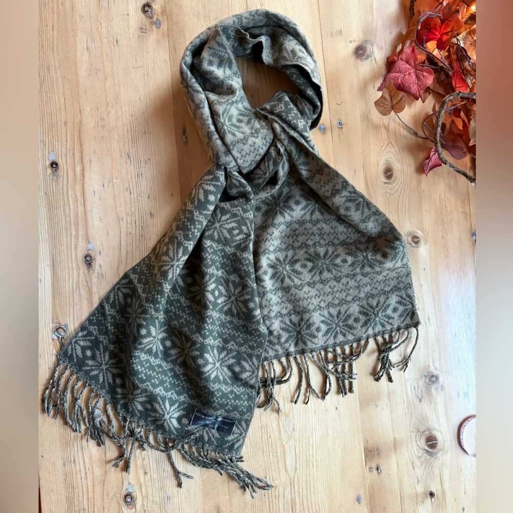 Softer Than Cashmere 64”x12” Nordic snowflake Patterned Fringe Scarf Green Taupe